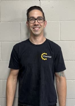Daniel, Owner, Red Seal Mechanic