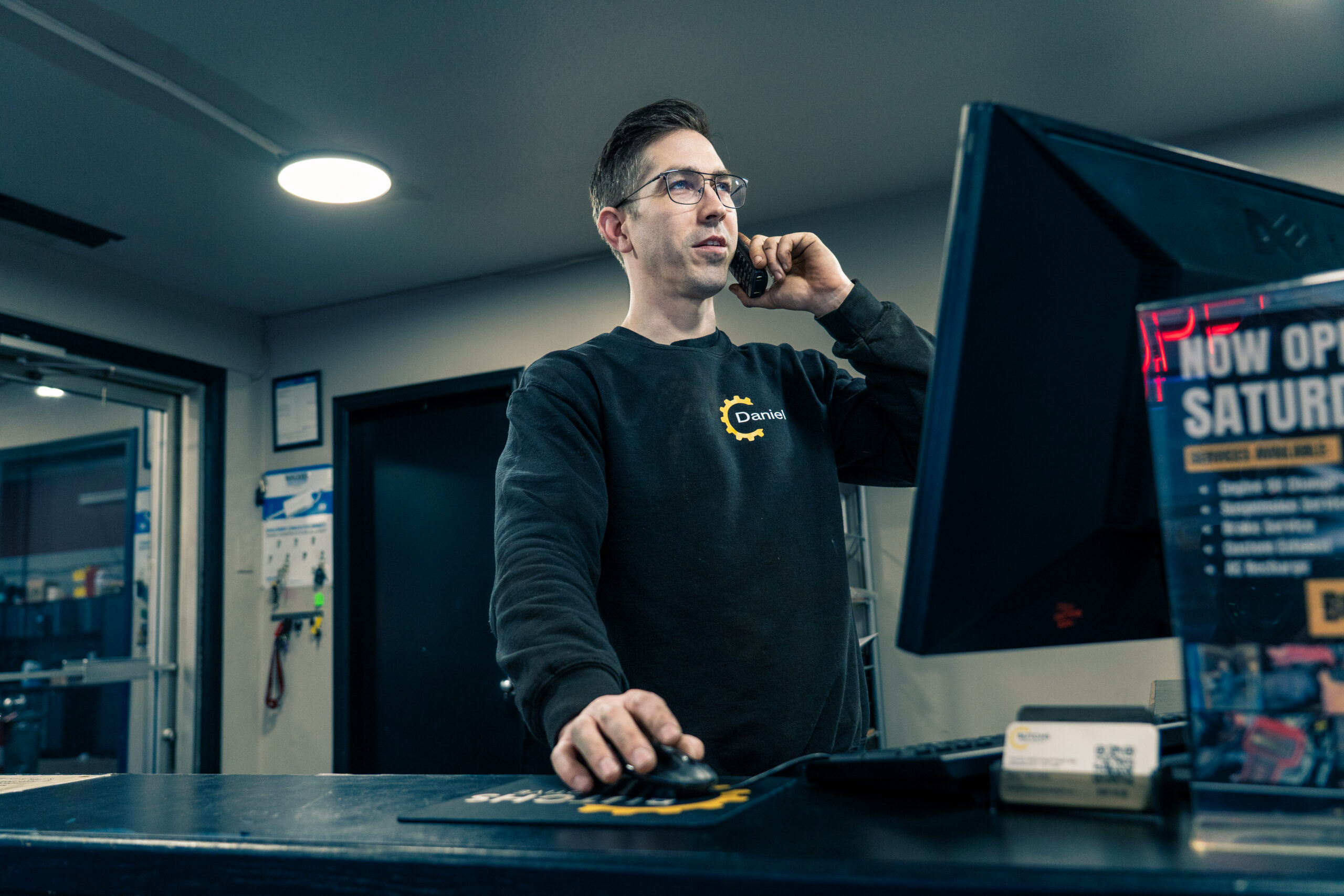 A truck can’t talk, but your drivers can. This post explores why staying silent about "minor" symptoms like odd smells or slight vibrations leads to catastrophic mechanical failure. Transparent communication between the cab and the shop saves your bottom line.