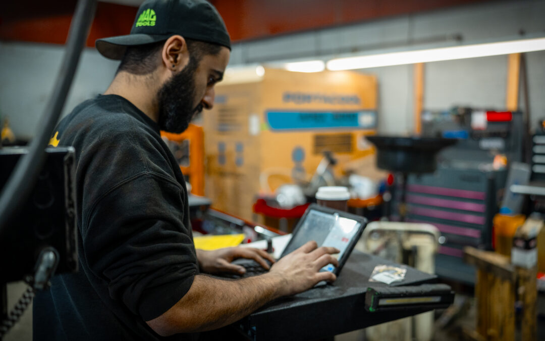 Fleet Repair Near Me: How Clear Reporting Saves You Money Long Term