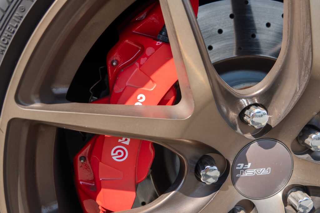 https://www.monro.com/blog/5-reasons-your-car-brakes-are-squeaking-and-squealing/